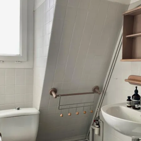 Apartment Near Gare De L'est Station